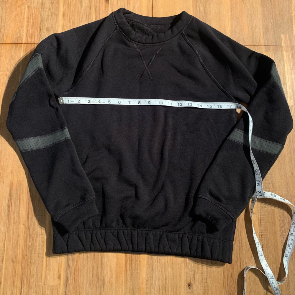 Lululemon Crewneck sweatshirt size 4 black